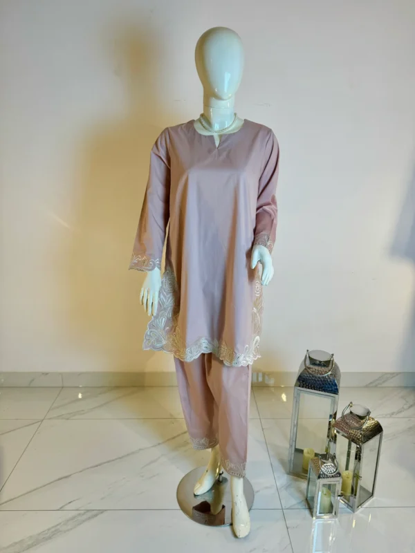 Lilac co-ord with cutwork - Image 8