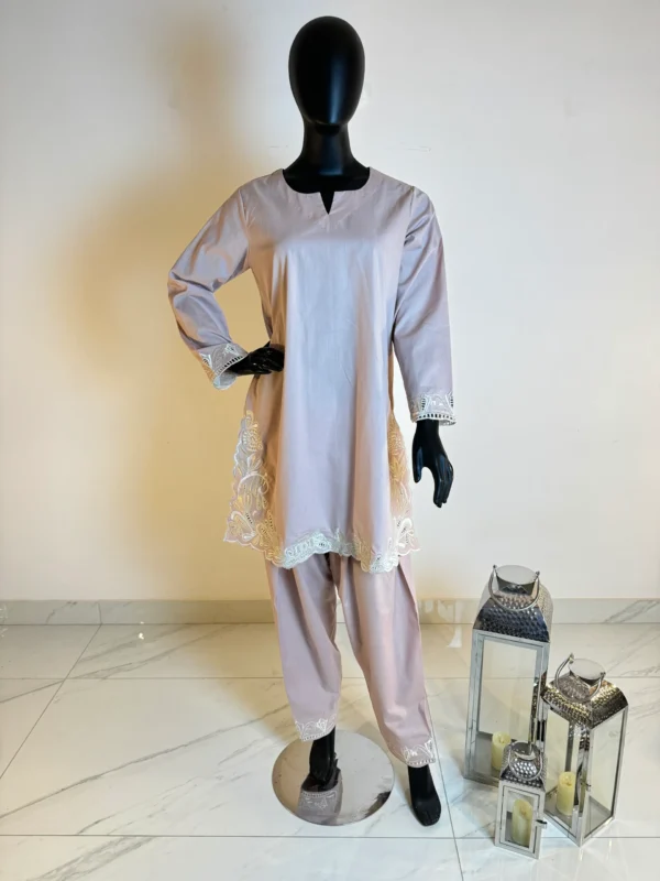 Lilac co-ord with cutwork - Image 6